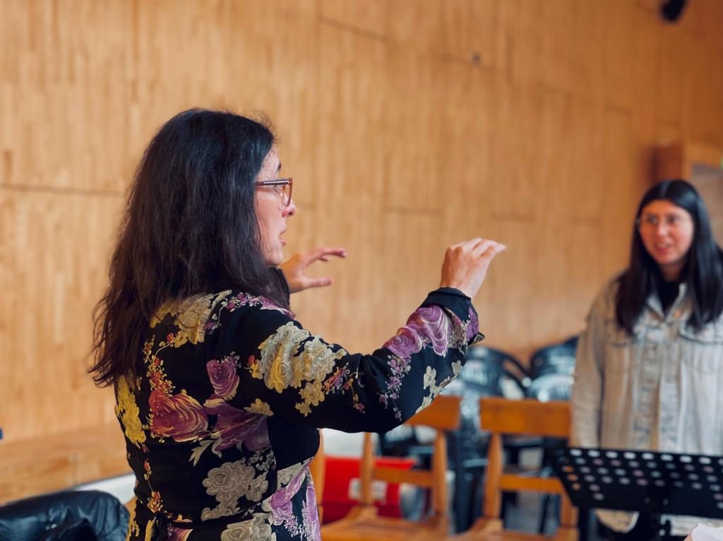 Concierto dirigido por docente del Departamento de Música recupera los registros de compositoras chilenas