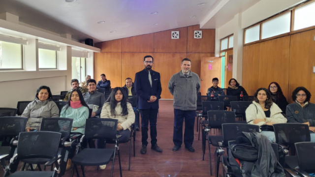 dr-juan-mendoza-participa-en-el-seminario-concepcion-y-el-proceso-de-la-independencia-de-chile