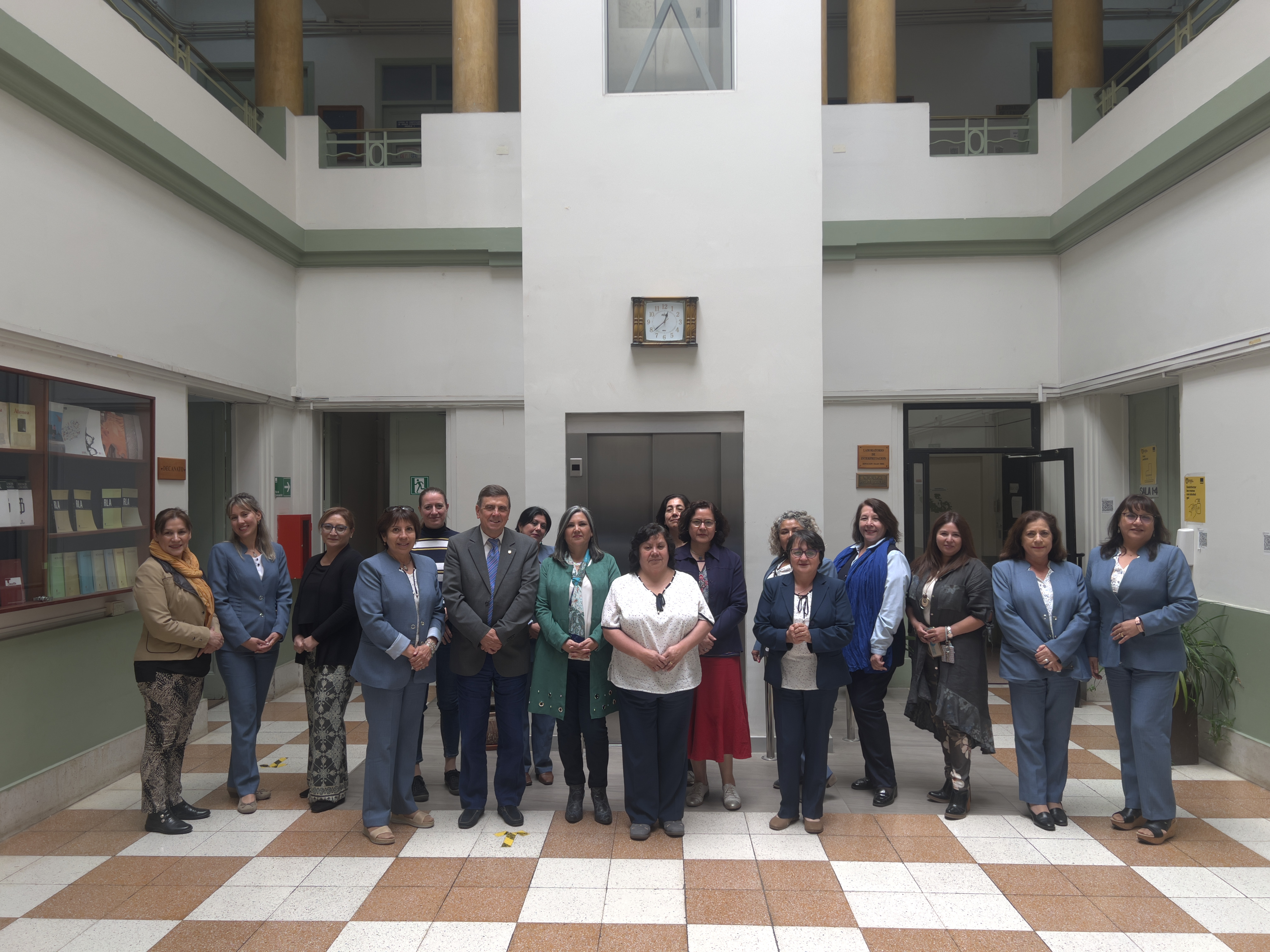 decanato-de-la-facultad-de-humanidades-y-arte-celebra-a-las-secretarias-en-su-dia