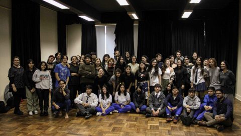 carrera-de-teatro-udec-recibe-a-estudiantes-del-colegio-concepcion-hualqui-1