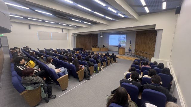 profesores-de-la-universidad-de-leipzig-realizaron-conferencias-en-el-dia-internacional-de-la-traduccion-42