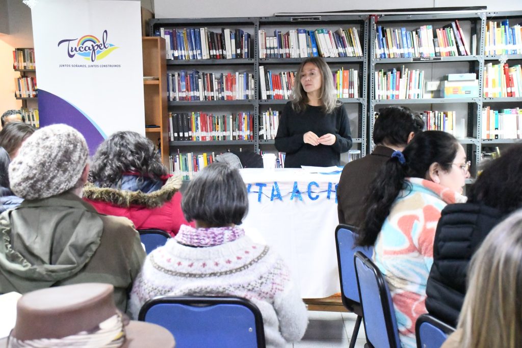 Docentes del Departamento de Español UdeC imparten taller de literatura para la Municipalidad de Tucapel-3