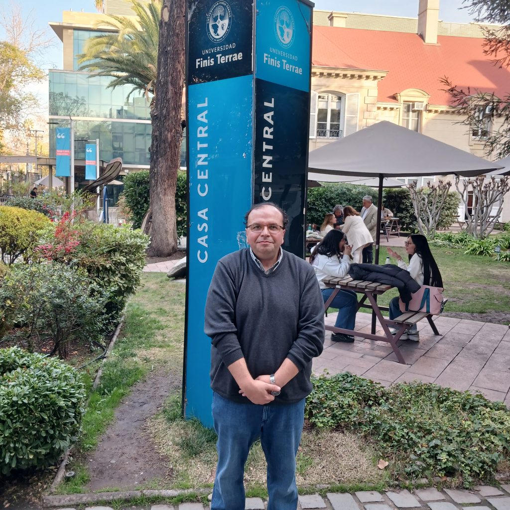 Dr. Guillermo Tapia Ayala