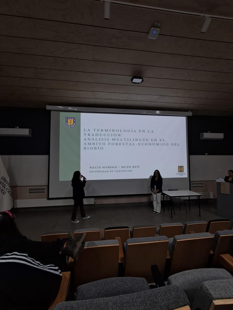 Estudiantes UdeC destacan por sus investigaciones en el XXI Congreso de Estudiantes de Traducción e Interpretación-5