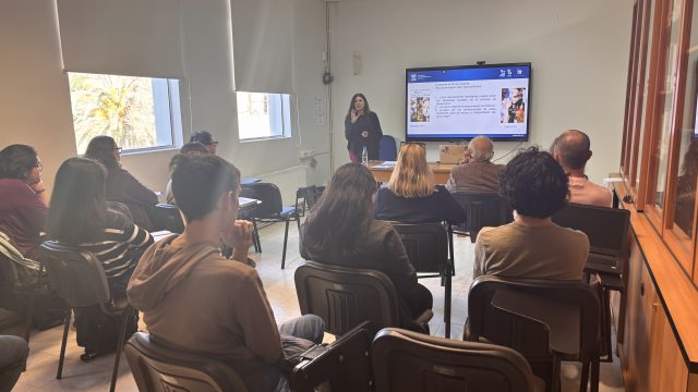 Magíster en Literaturas Hispánicas UdeC recibió a destacada investigadora polaca en charla sobre traducción literaria-13