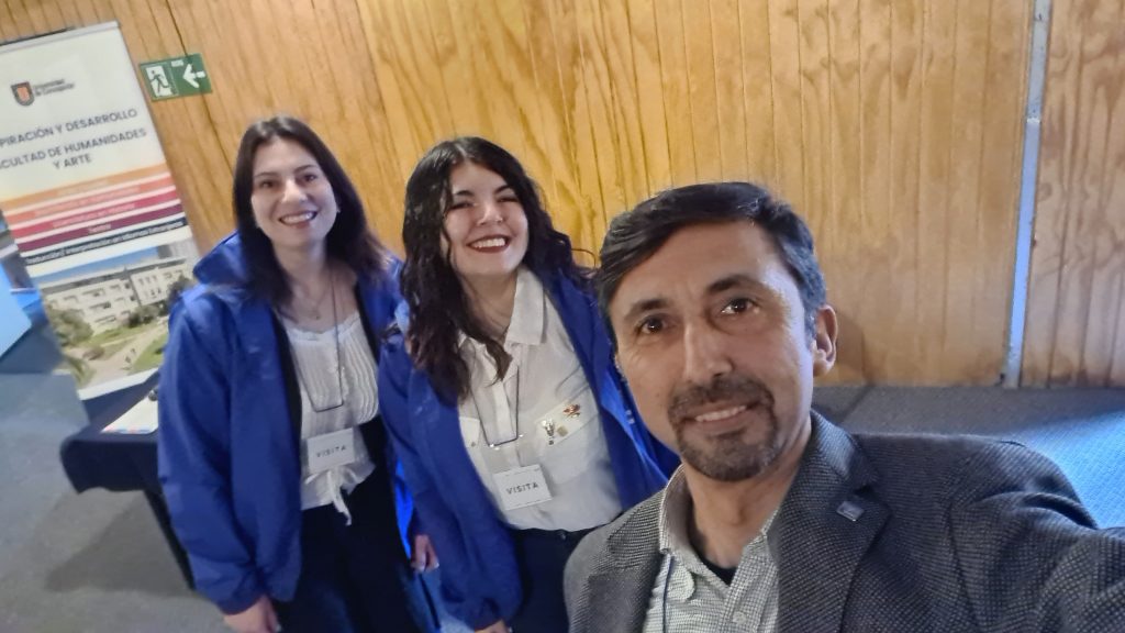 Estudiantes de TIIE representan a la Universidad de Concepción en el English Week del Colegio Almondale San Pedro-4