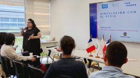 Académica del Departamento de Idiomas Extranjeros representa a la UdeC en el Seminario Anual de Lengua Francesa y comparte avances de la red francófona