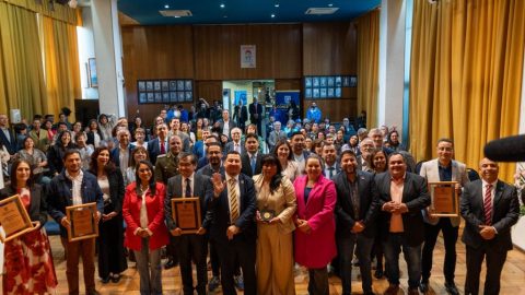 Académicos UdeC, Francisco Huichaqueo Pérez y Dr. Gastón Salamanca Gutiérrez, reciben Premios Municipales 2025