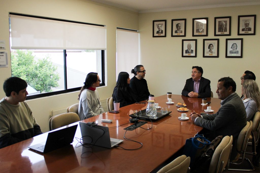 UdeC-fortalece-cooperacion-internacional-con-la-Universidad-Autonoma-de-Queretaro-en-estudios-de-postgrado-en-literatura-1-1024x683