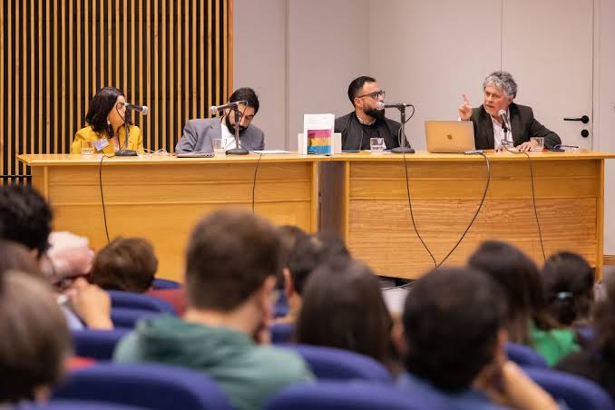 Lanzamiento libro, Pronunciacion en el fin del mundo de Dr Jaime Soto Barba -30