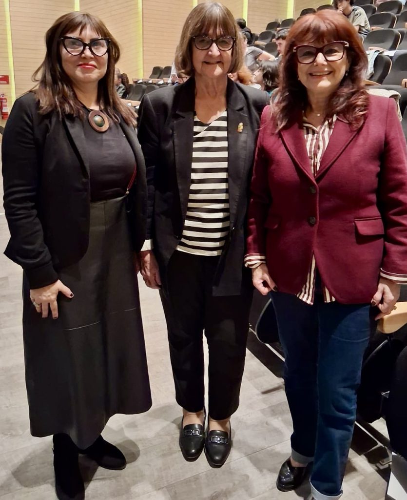 Académica UdeC participó como expositora invitada en la conmemoración de los 30 años del Programa de Español como Lengua Extranjera de la Universidad de Chile-2