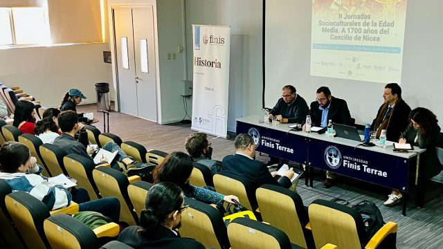 Académico del Departamento de Historia UdeC expone sobre la influencia político-religiosa de Constantino en el Concilio de Nicea en las II Jornadas Socioculturales de la Edad Media