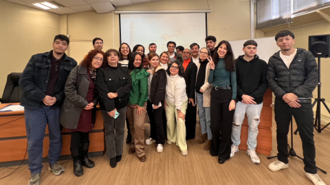 Académica del Departamento de Español UdeC dicta conferencia sobre Camilo Castelo en encuentro sobre literatura portuguesa