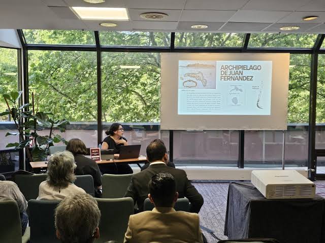 Investigadora UdeC presenta en París sobre historia colonial y transformaciones ecológicas del Archipiélago de Juan Fernández-2